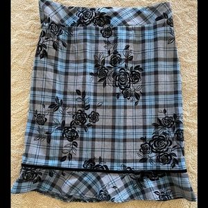 Motherhood maternity plaid skirt small
